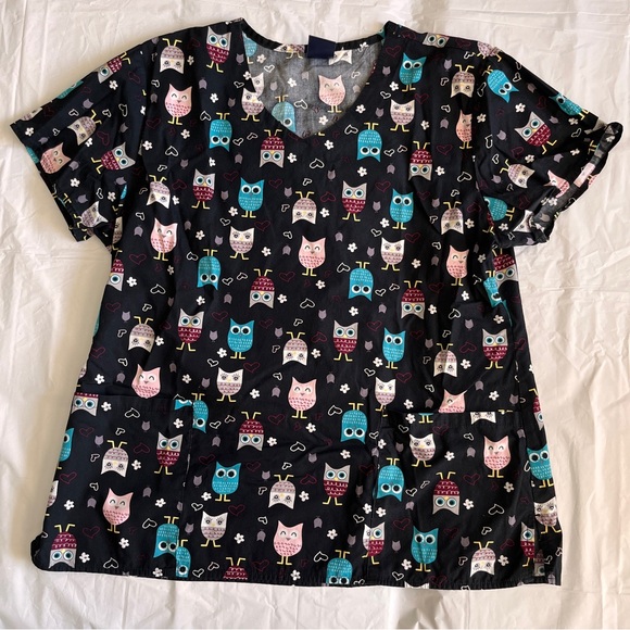 zoe + chloe Tops - Woman’s Scrub Top